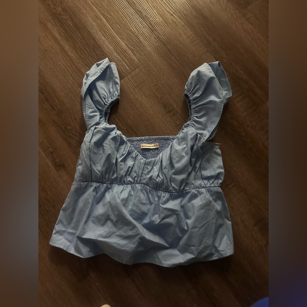Abercrombie top
